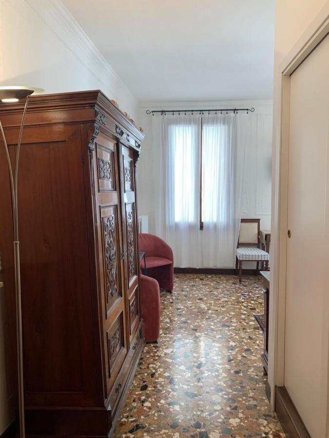 B&B Al Teatro With Canal View ヴェネツィア エクステリア 写真