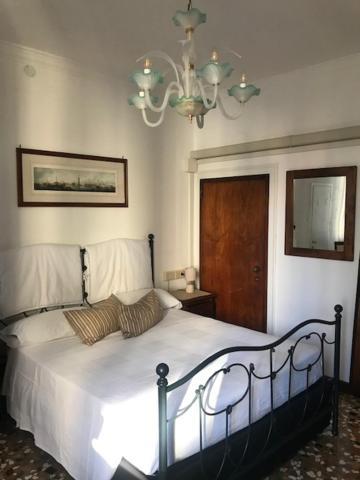 B&B Al Teatro With Canal View ヴェネツィア エクステリア 写真